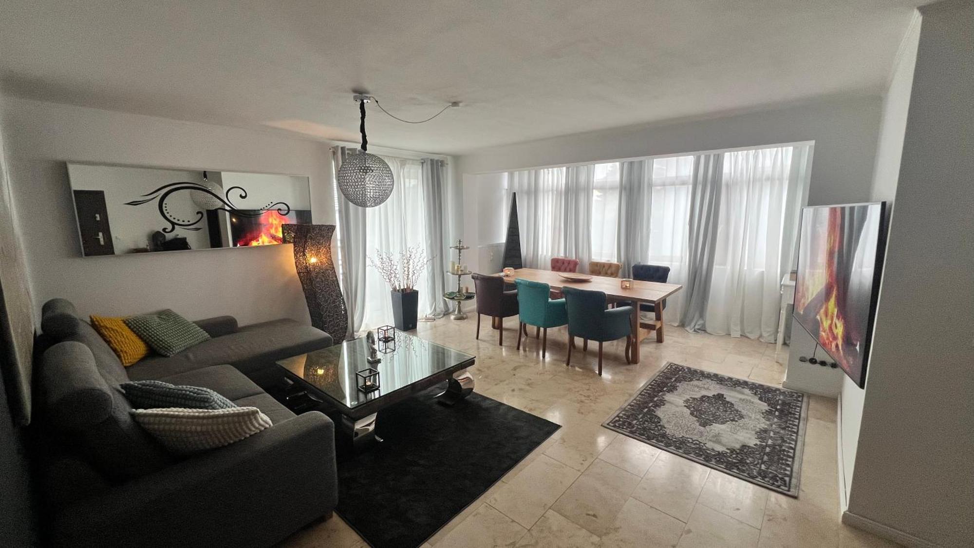 Ein Charmanter Zweifamilienhaus Lejlighed Berlin